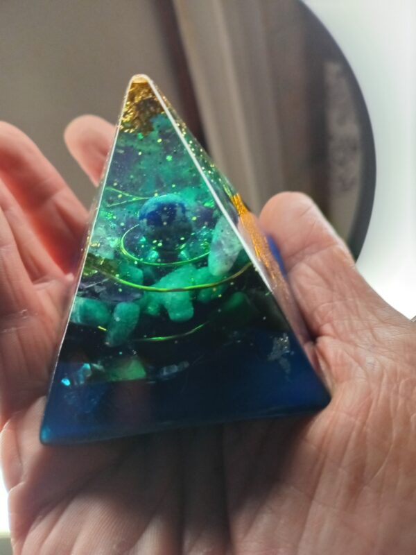 Orgonite Pyramide Océan