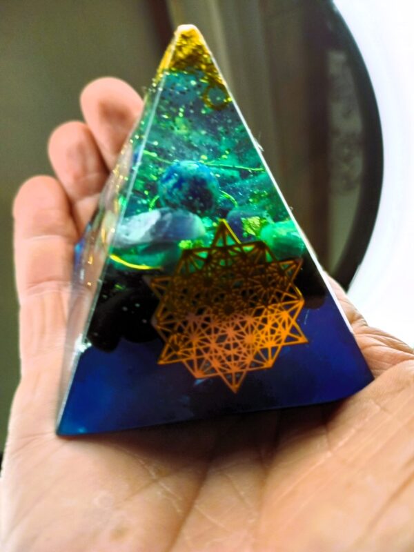 Orgonite Pyramide Océan